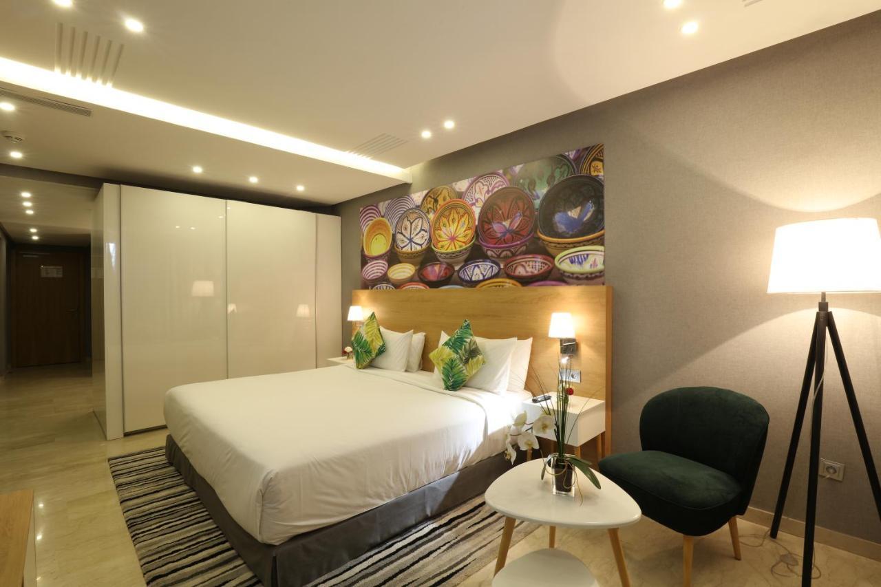Mid Town Hotel Καζαμπλάνκα Εξωτερικό φωτογραφία